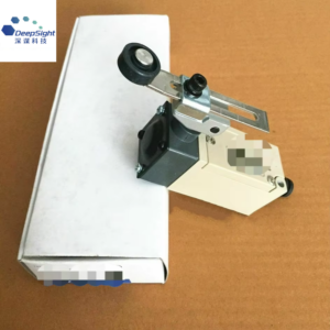 Omron E2S-Q25 1M 2M 3M PLC Controller Industrial Automation Component