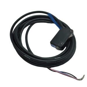 KEYENCE PZ-M11 Independent Photoelectric Sensor Square Reflective Cable Type